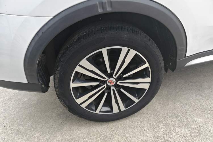Used Roewe RX5 2019 20T Two-Wheel Drive Automatic Ali Smart Connectivity Platinum Edition Right Rear Wheel Hub