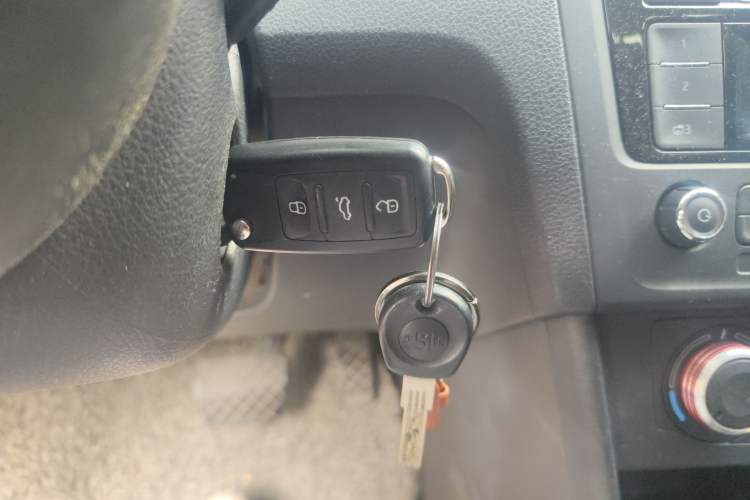 Used Skoda Rapid Spaceback 2014 1.6L Automatic Enjoyment Edition
