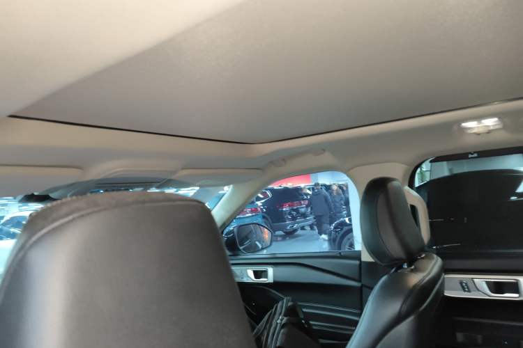 Used Ford Explorer 2020 EcoBoost 285 4x4 Titanium Edition 7-Seater
