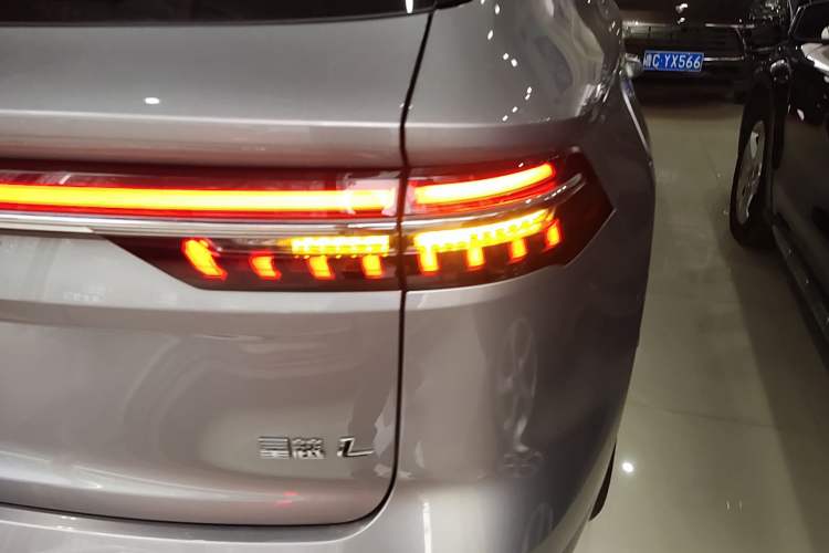 Used Geely Auto Monjaro L 2024 2.0TD High-Power Automatic Two-Wheel Drive Yunqi Version
