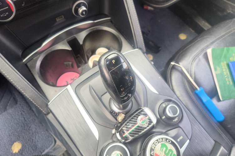 Used Alfa Romeo Stelvio 2017 2.0T 200HP Elite Edition