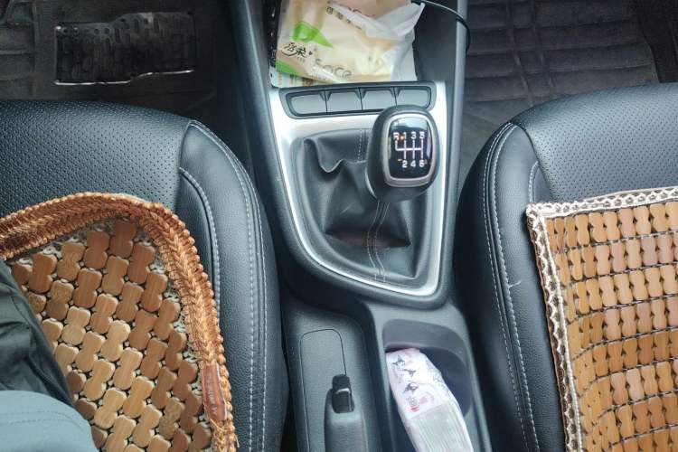 Used Hyundai Celesta 2017 1.6L Manual Enjoyment Edition GLS
