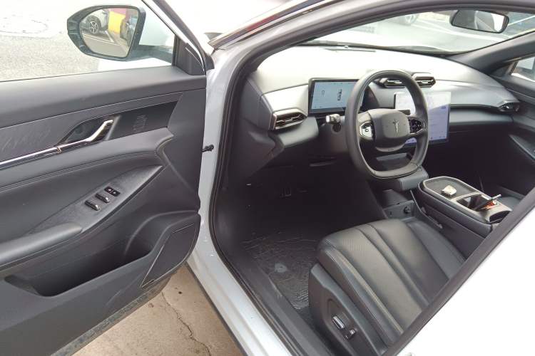 Used HEDMOS 06 2025 Model 520km