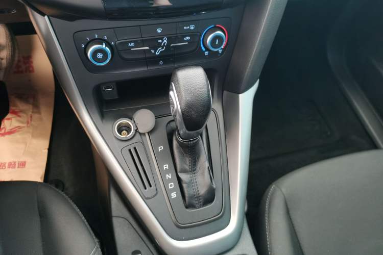 Used Ford Focus 2018 Hatchback Classic 1.6L Automatic Comfort Plus SmartDrive Edition