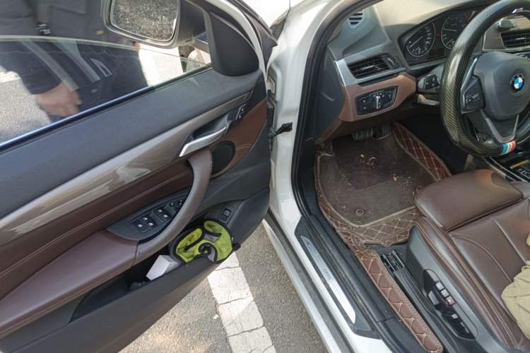 Used BMW X1 2016 sDrive18Li Luxury Model
