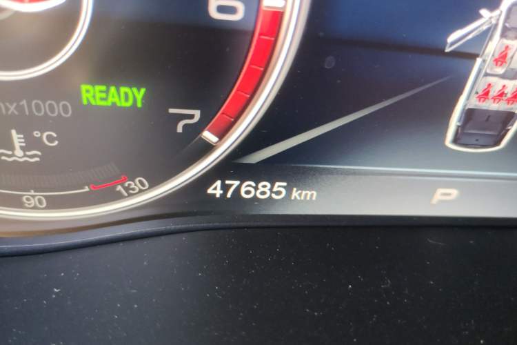 Used Hongqi HS7 2022 2.0T DCT Two-Wheel Drive Smart Connect Flagship Edition Seven Seats Odometer Close Up