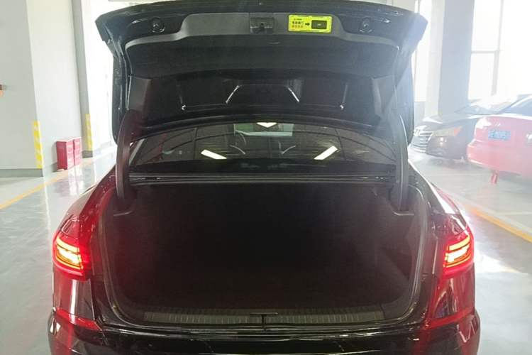 Used Volkswagen Passat 2023 330TSI Starry Luxury Edition
