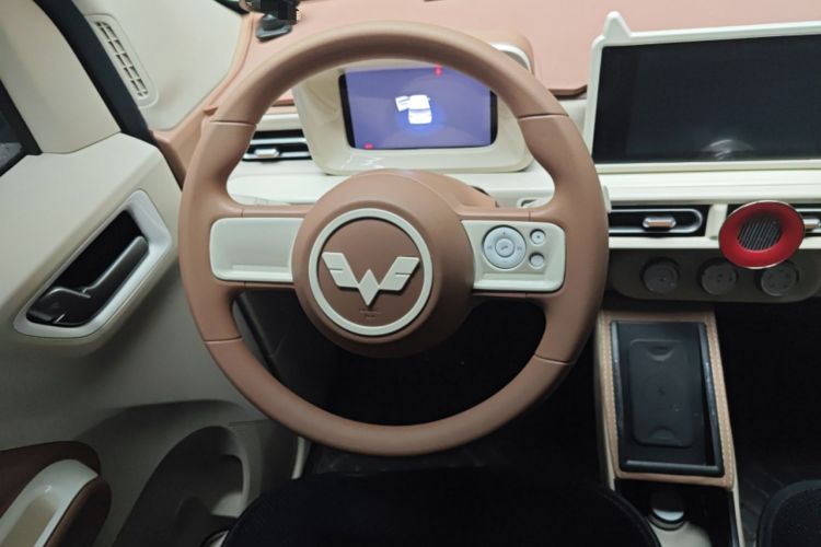 Used Wuling Hongguang MINIEV 2024 3rd Generation 215km Advanced Version
