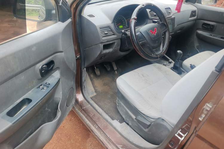 Used Wuling Hongguang 2020 1.2L S Base Model China VI LSI Driver Seat