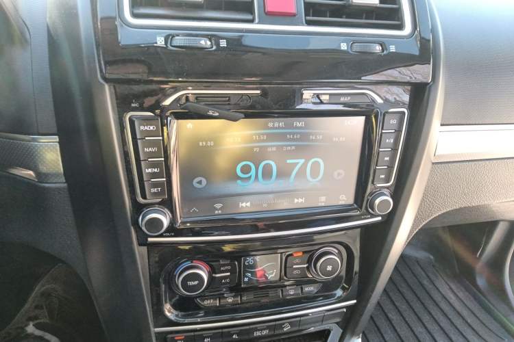 Used Haval H5 Classic 2016 Classic Edition 2.0T Manual 4x4 Prestige Model Audio And AC Panel