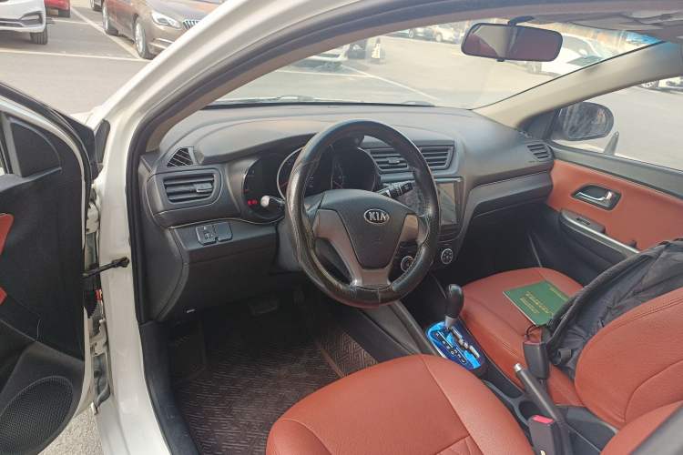 Used Kia K2 2015 Sedan 1.4L Automatic GLS
