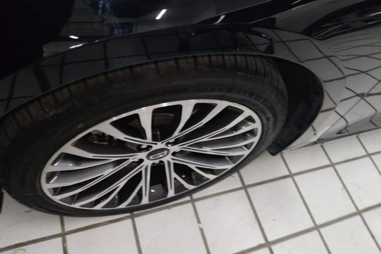 Used Bestune B70 2024 Dragon Edition 1.5T Leading Model Left Front Wheel Hub