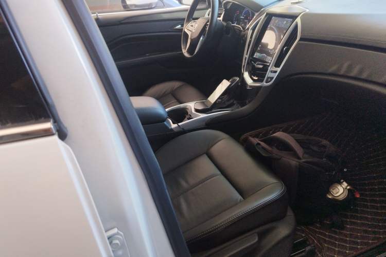 Used Cadillac SRX 2015 3.0L Comfort Version
