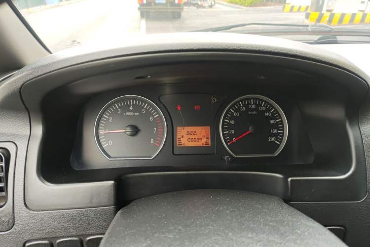 Used FORTHING Lingzhi 2016 M3 1.6L 7-Seater Comfort Model China IV Standard Instrument Cluster