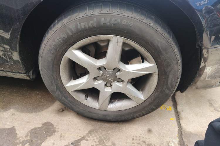 Used Audi A6L 2011 2.0 TFSI Automatic Standard Edition Right Front Wheel Hub