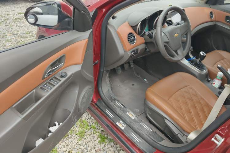 Used Chevrolet Cruze 2015 1.5L Classic SL MT