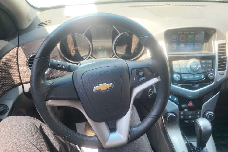 Used Chevrolet Cruze 2013 Hatchback 1.6L Automatic Luxury Model