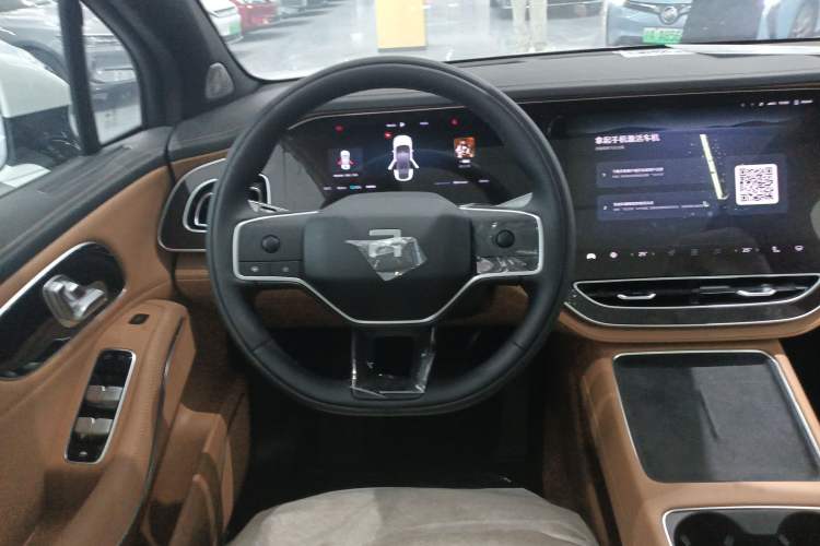 Used Rising R7 2025 Model Advanced Edition
