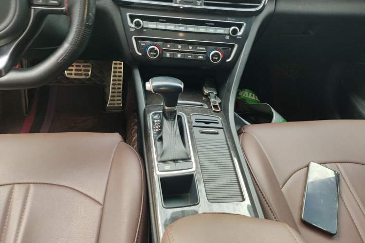 Used Kia K5 2016 1.6T Automatic LUX
