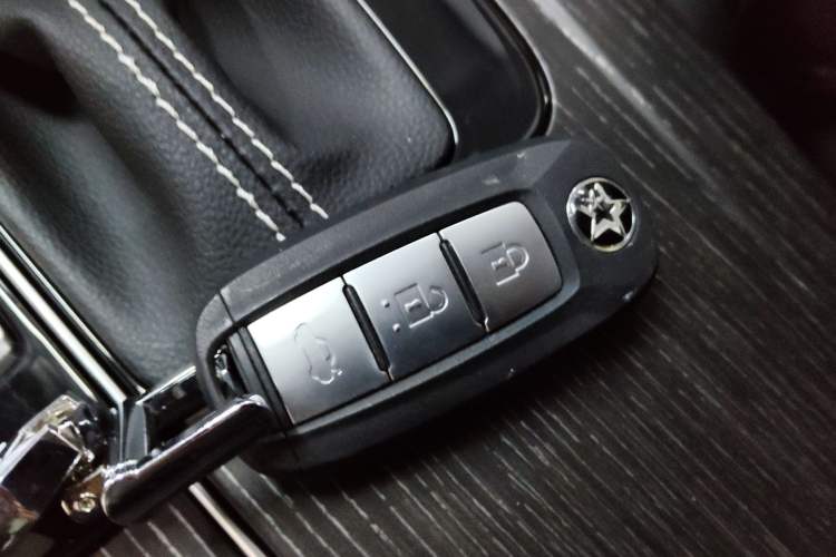 Used Venucia D60 2021 PLUS 1.6L XL CVT Yue Ling Edition
