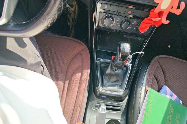 Used Volkswagen Tacqua 2020 1.5L Automatic Yue