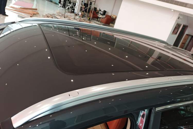 Used Landian E5 PLUS 2025 165 km Long-Range Version PLUS 7-Seater
