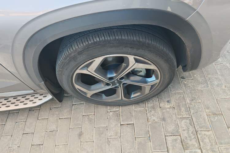 Used Geely Auto Monjaro L 2024 2.0TD High-Power Automatic Two-Wheel Drive Yunqi Version
