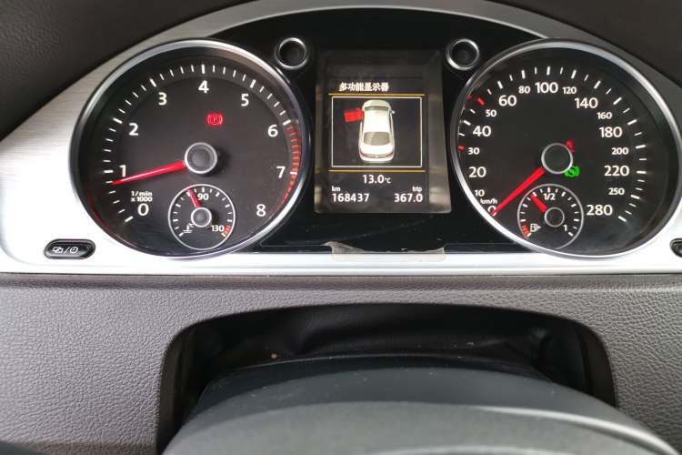 Used Volkswagen FAW-Volkswagen CC 2018 1.8TSI Luxury Model Instrument Cluster