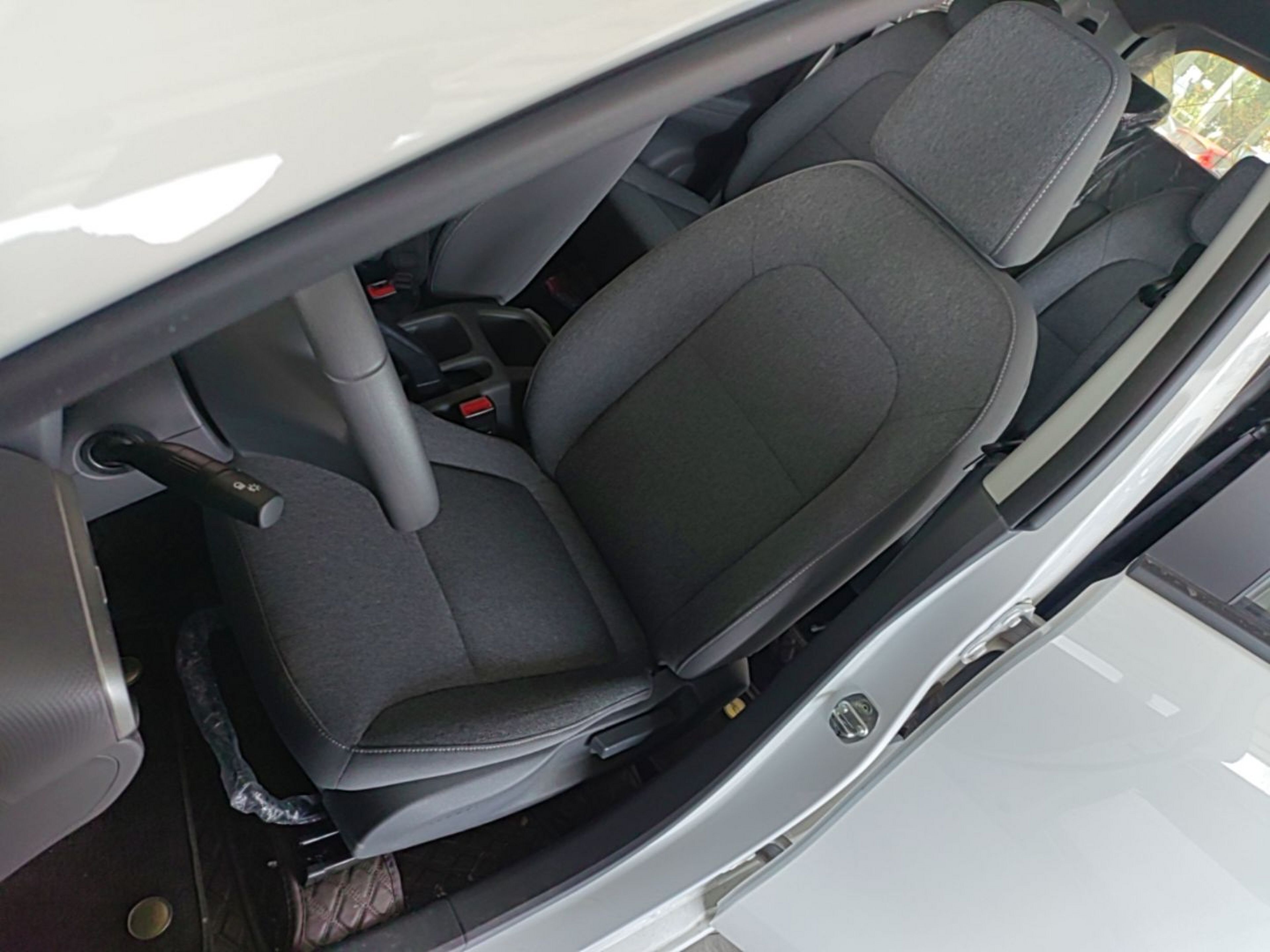 Vordere Reihe im Auto