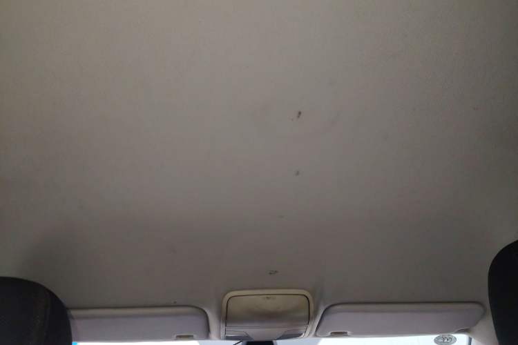 Used FAW Senya R7 2016 1.6L Manual Comfort Model Headliner