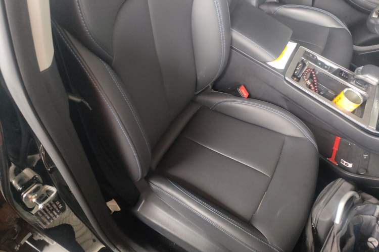 Used Roewe RX5 2023 PLUS 330TGI Automatic Trendsetting Smart Edition