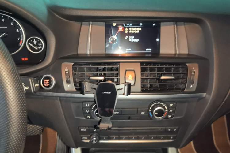 Used BMW X3 2016 sDrive20i Audio And AC Panel