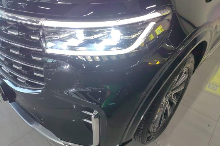 Used Ford Explorer 2024 2.3T EcoBoost All-Wheel Drive Stylish Plus Version 7 Seats