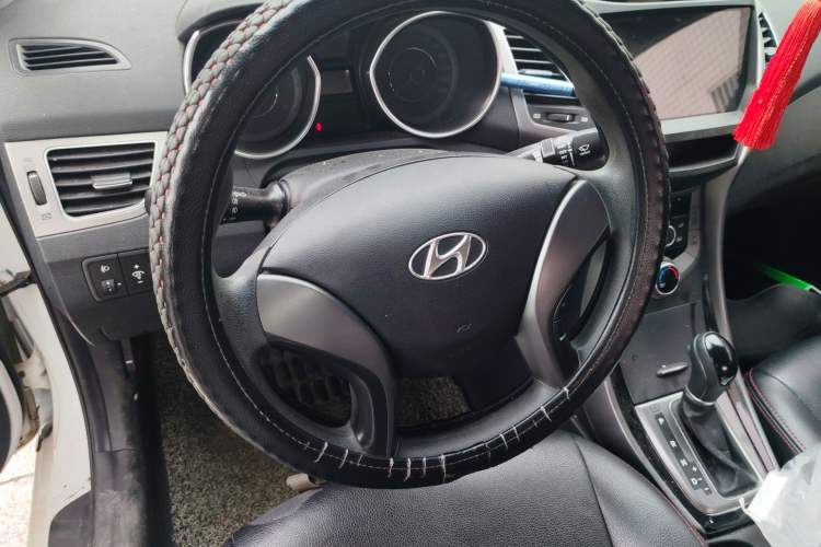Used Hyundai Elantra (5th Generation / Langdong) 2015 1.6L Automatic Leading Model Steering Wheel