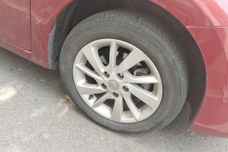 Used Nissan Tiida 2016 1.6L CVT Cool Dynamic Edition