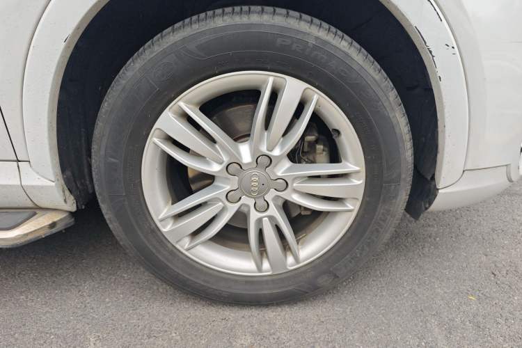 Used Audi Q3 2015 35 TFSI Ambition Edition Right Front Wheel Hub