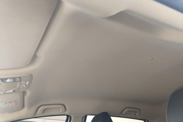 Used Geely Auto Vision X3 2019 Upgraded Model 1.5L Manual Elite Version
