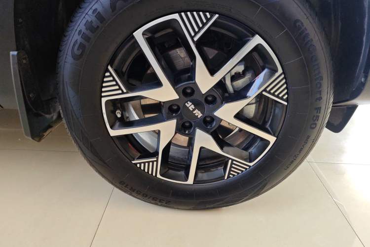 Used BAIC Off-Road BJ30 2024 1.5T Light Wilderness Pro Edition Right Front Wheel Hub