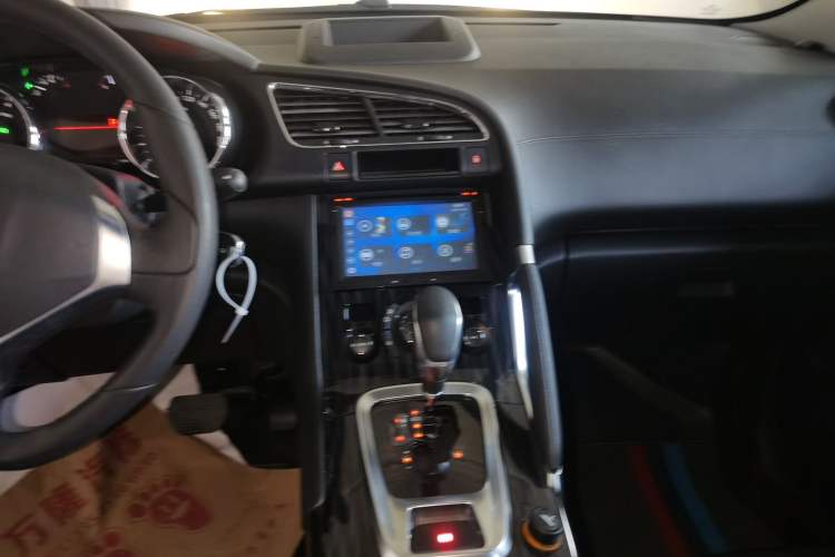 Used Peugeot 3008 2015 2.0L Automatic Trend Edition
