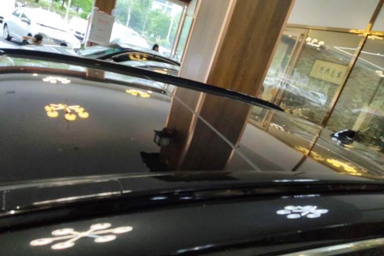 Used Toyota Wildlander 2023 Dual-Motor 2.5L E-CVT Two-Wheel Drive Luxury PLUS Edition
