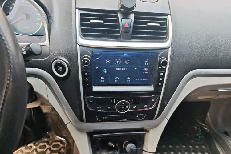 Used Geely Auto Emgrand 2016 Sedan 1.5L Manual Luxury Model