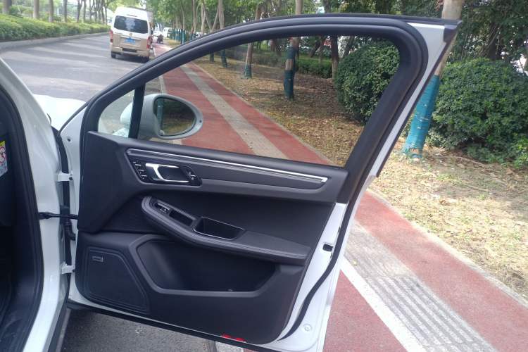 Used Porsche Macan 2022 Macan 2.0T