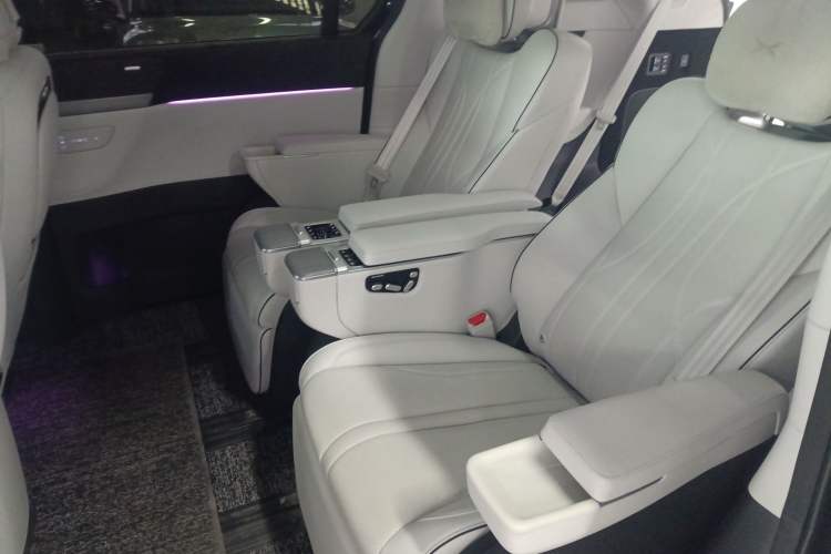 Used XPeng X9 2024 610 Long-Range Pro
