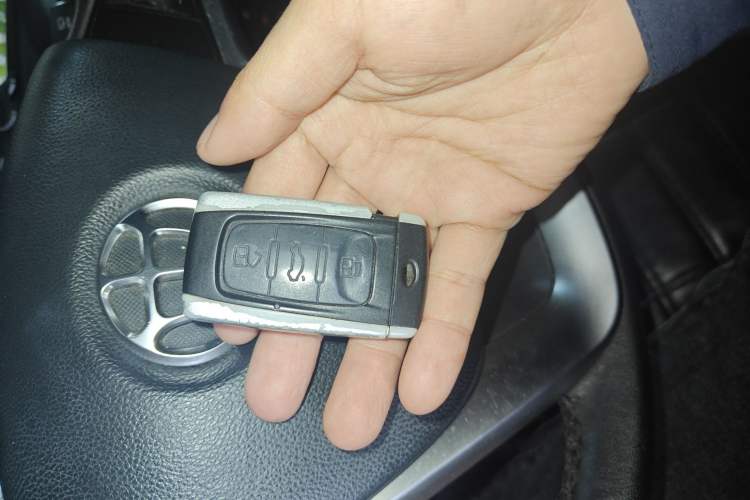 Used Brilliance V5 2012 1.5T Manual Two-Wheel Drive Luxury Version
