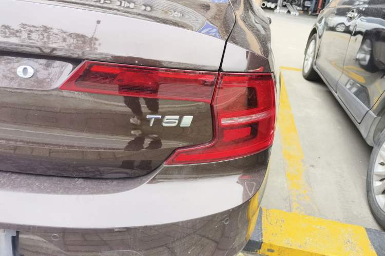 Used Volvo S90 2019 T5 Zhiyi Edition
