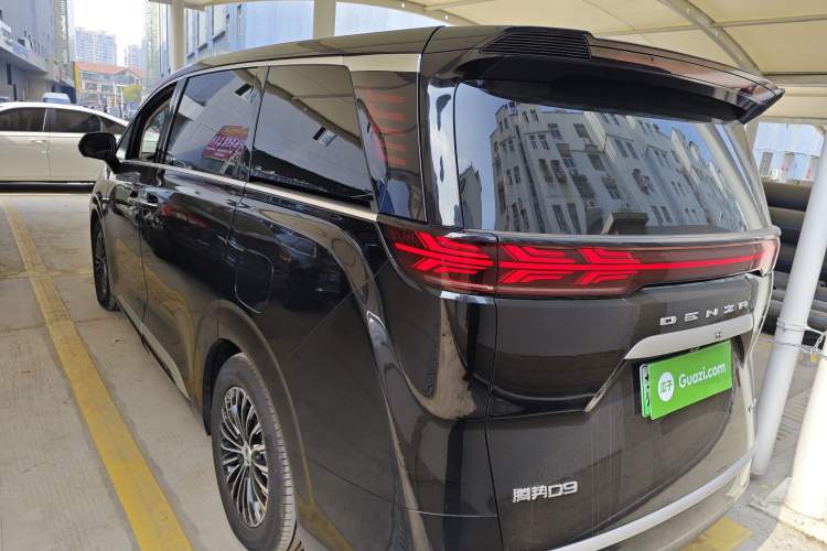 Used Denza D9 2024 DM-i 980 Four-Wheel Drive Prestige Model
