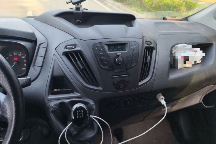 Used Ford Transit 2021 2.0T Diesel Manual Advanced Commercial Traveler Mid-axle Mid-roof 7-Seater China VI
