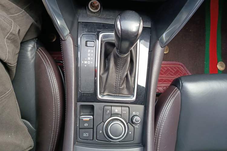 Used Mazda CX-4 2016 2.0L Automatic 2WD Blue Sky Luxury Edition Gear Lever