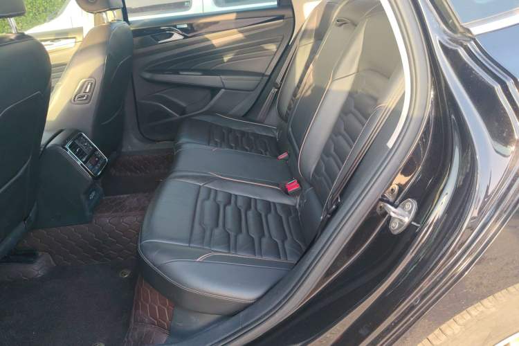 Used Volkswagen Passat New Energy 2020 430 PHEV Hybrid Elite Edition China VI Standard Left Rear Seat