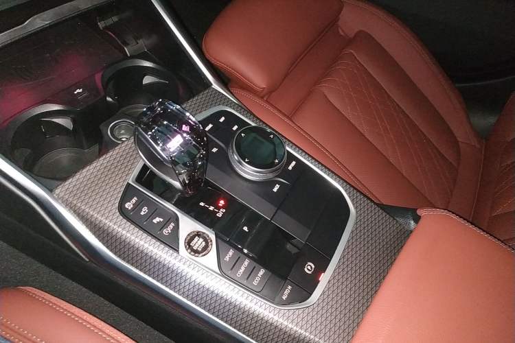 Used BMW 3 Series 2024 325Li M Sport Night Edition Package Gear Lever